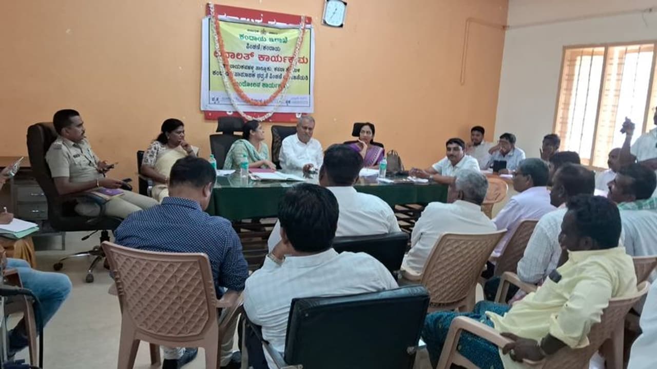 ಬೋರನಕಣಿವೆ ಜಲಾಶಯ: ಮೇವು ಬೆಳೆಯಲು ತೀರ್ಮಾನ ಬೋರನಕಣಿವೆ ಜಲಾಶಯ: ಮೇವು ಬೆಳೆಯಲು ತೀರ್ಮಾನ