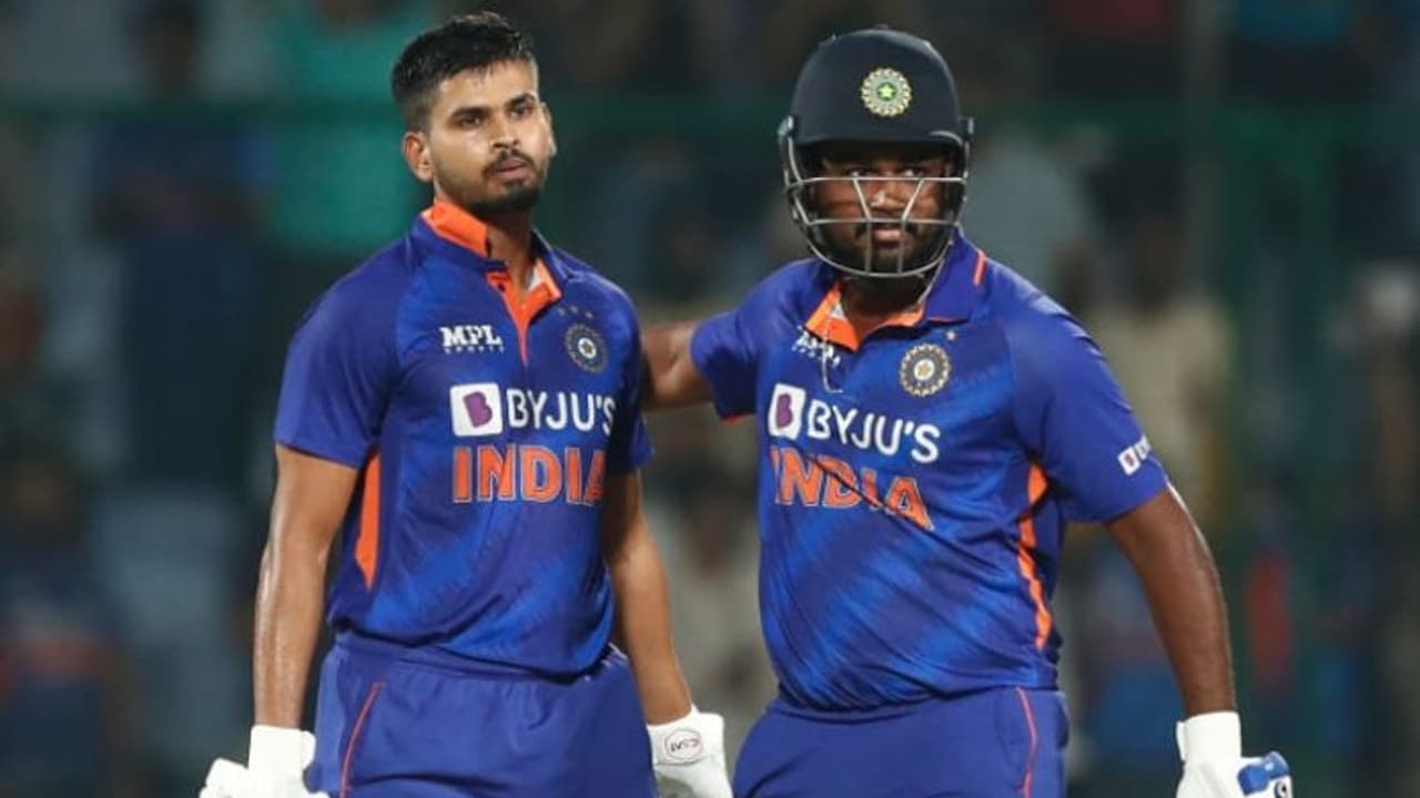 സെലക്ടര്മാര് സഞ്ജുവിനെ ഇന്ത്യൻ ടീമിലെടുക്കുന്നത് അപ്രധാന മത്സരങ്ങള്ക്ക്; തുറന്നു പറഞ്ഞ് മുന് താരം സെലക്ടര്മാര് സഞ്ജുവിനെ ഇന്ത്യൻ ടീമിലെടുക്കുന്നത് അപ്രധാന മത്സരങ്ങള്ക്ക്; തുറന്നു പറഞ്ഞ് മുന് താരം