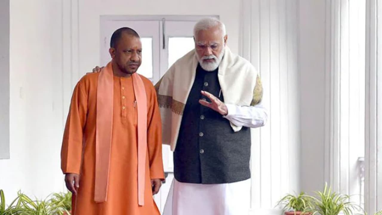 பிரதமர் மோடிக்கு கொலை மிரட்டல் பிரபல மருத்துவமனையை குண்டு வைத்து தகர்ப்பேன் போனில் மிரட்டிய மர்ம நபர்! பிரதமர் மோடிக்கு கொலை மிரட்டல் பிரபல மருத்துவமனையை குண்டு வைத்து தகர்ப்பேன் போனில் மிரட்டிய மர்ம நபர்!