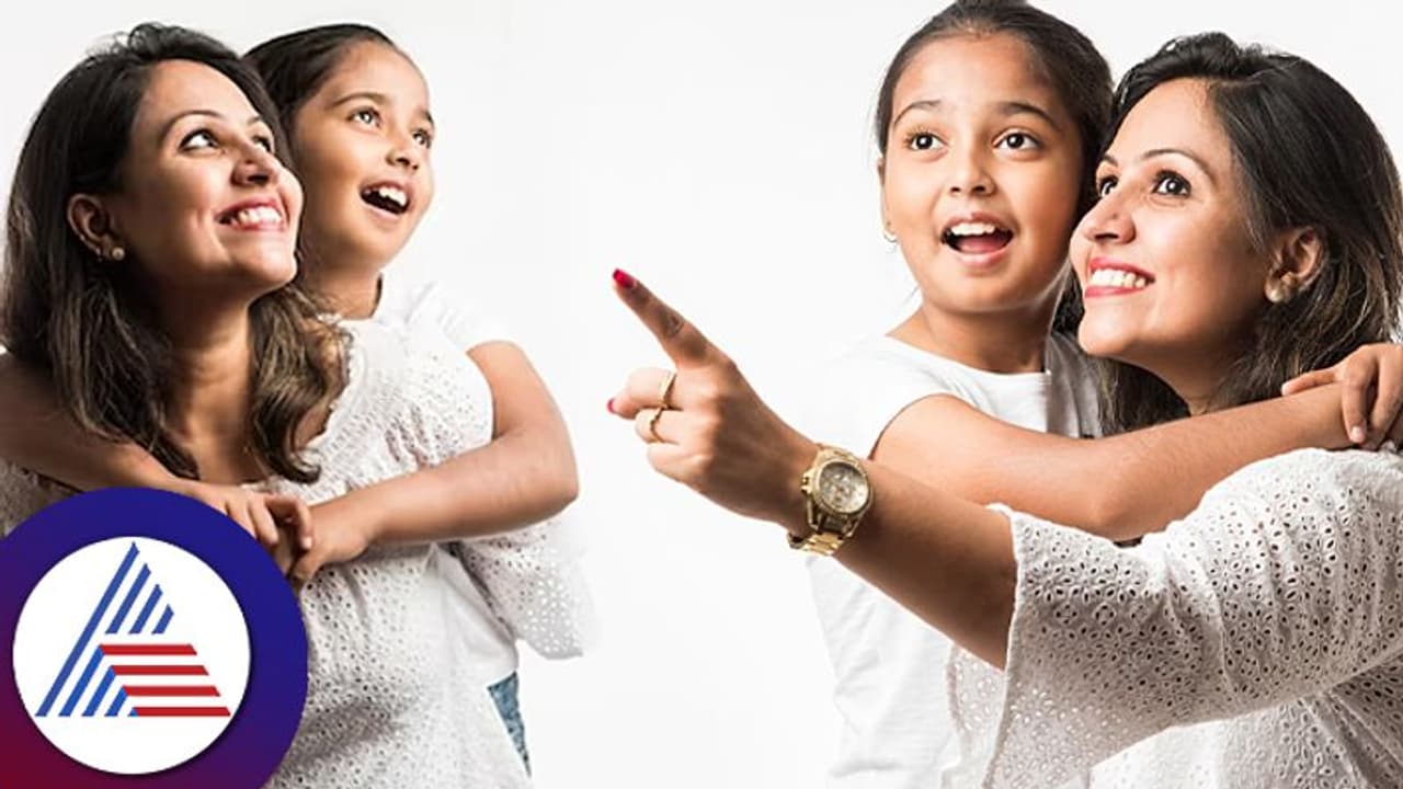 స్కూల్ కి పంపే ముందు ఆడపిల్లలకు చెప్పాల్సిన విషయాలు ఇవి..! స్కూల్ కి పంపే ముందు ఆడపిల్లలకు చెప్పాల్సిన విషయాలు ఇవి..!