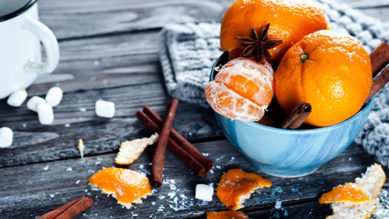 മഞ്ഞുകാലത്ത് ഡയറ്റില് ഉള്പ്പെടുത്താം ഈ അഞ്ച് പഴങ്ങള്... മഞ്ഞുകാലത്ത് ഡയറ്റില് ഉള്പ്പെടുത്താം ഈ അഞ്ച് പഴങ്ങള്...