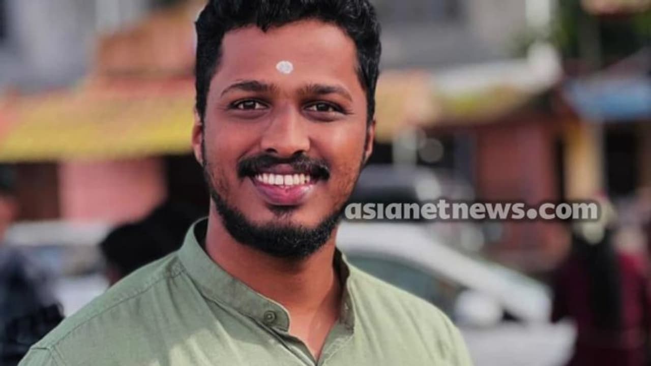 യൂത്ത് കോൺഗ്രസ് വ്യാജ തിരിച്ചറിയൽ കാർഡ് കേസിൽ അഭി വിക്രമടക്കം മൂന്ന് പേർ കസ്റ്റഡിയിൽ യൂത്ത് കോൺഗ്രസ് വ്യാജ തിരിച്ചറിയൽ കാർഡ് കേസിൽ അഭി വിക്രമടക്കം മൂന്ന് പേർ കസ്റ്റഡിയിൽ