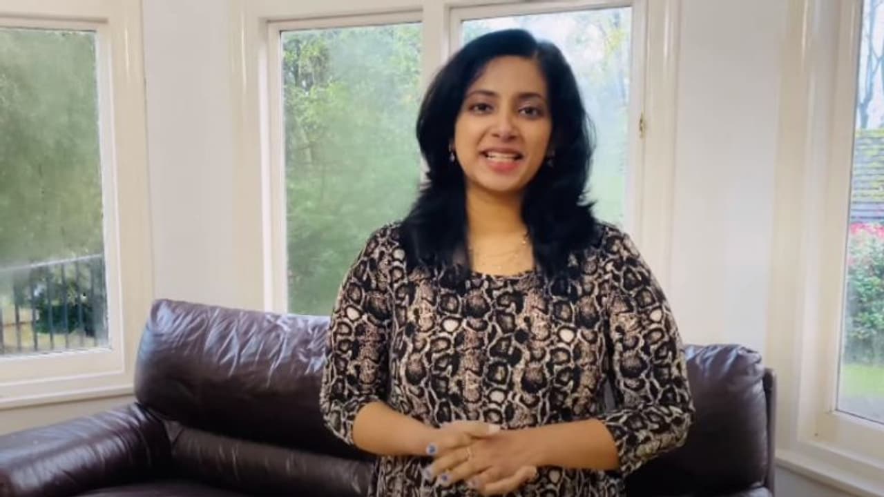 'ലണ്ടൻ ജീവിതം അവസാനിപ്പിക്കുന്നു', തിരികെ നാട്ടിലേക്കെന്ന് മലയാളികളുടെ പ്രിയതാരം 'ലണ്ടൻ ജീവിതം അവസാനിപ്പിക്കുന്നു', തിരികെ നാട്ടിലേക്കെന്ന് മലയാളികളുടെ പ്രിയതാരം