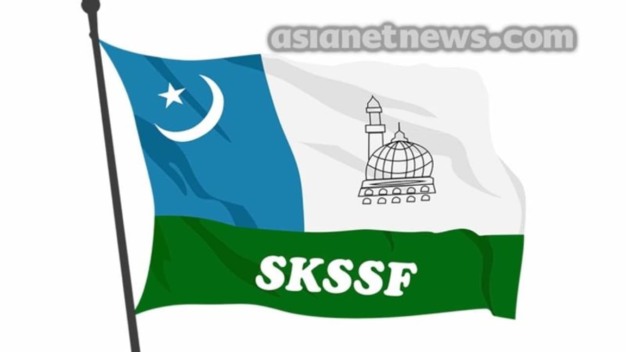 'സമസ്തയെ ശക്തിപ്പെടുത്തുന്ന സുപ്രഭാതത്തെ തകർക്കാനുള്ള നീക്കം'; പത്രം കത്തിച്ചതിനെതിരെ എസ്കെഎസ്എസ്എഫ്