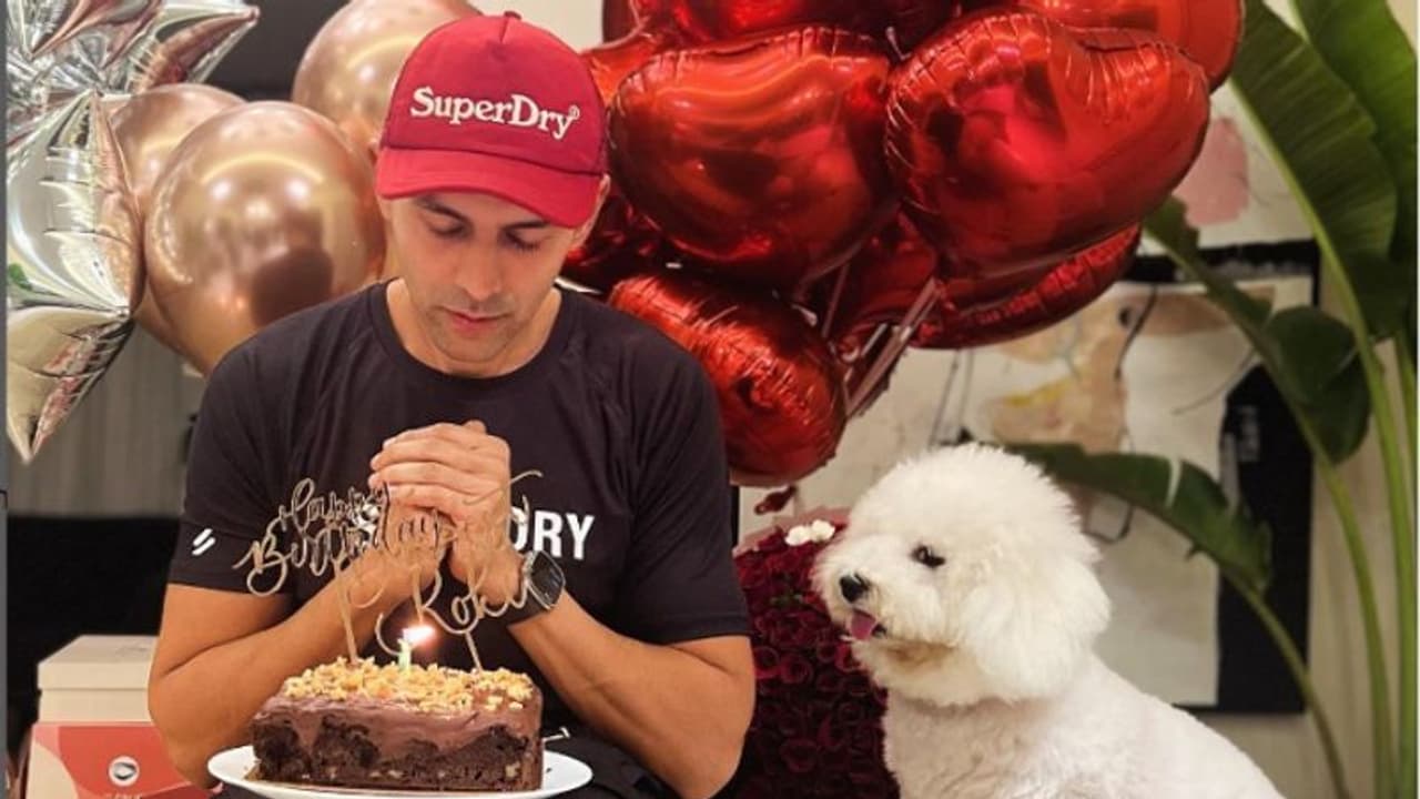 Kartik Aaryan shares glimpse from his birthday celebration, says, 'Grateful for all the love'