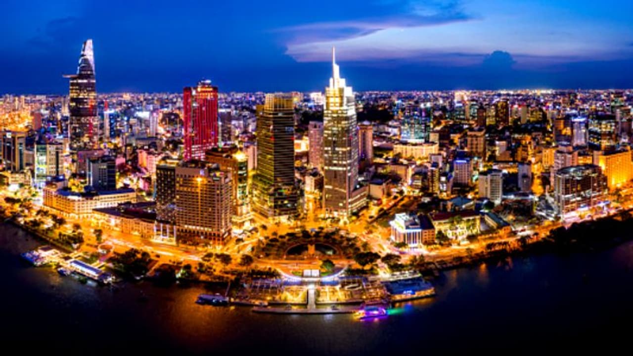 ഇന്ത്യൻ ടൂറിസ്റ്റുകളെ ലക്ഷ്യമിട്ട് വിയറ്റ്നാമും, വിസ ഇളവ് പ്രഖ്യാപിച്ചേക്കും ഇന്ത്യൻ ടൂറിസ്റ്റുകളെ ലക്ഷ്യമിട്ട് വിയറ്റ്നാമും, വിസ ഇളവ് പ്രഖ്യാപിച്ചേക്കും