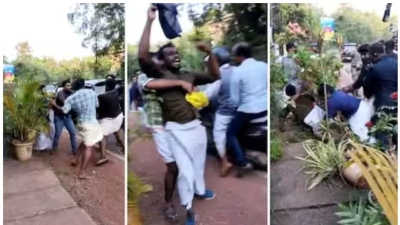 പഴയങ്ങാടിയിൽ യൂത്ത് കോൺഗ്രസ് പ്രവർത്തകർക്ക് മർദനം; 4 ഡിവൈഎഫ്ഐ പ്രവർത്തകർ അറസ്റ്റിൽ പഴയങ്ങാടിയിൽ യൂത്ത് കോൺഗ്രസ് പ്രവർത്തകർക്ക് മർദനം; 4 ഡിവൈഎഫ്ഐ പ്രവർത്തകർ അറസ്റ്റിൽ