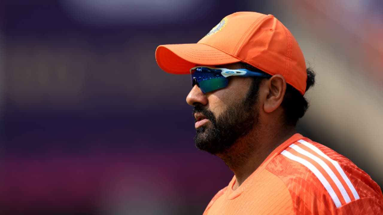 SA vs IND: "అతడు టీంలో లేకపోవడం పెద్ద లోటే.. చాలా మిస్ అవుతున్నాం.." SA vs IND: "అతడు టీంలో లేకపోవడం పెద్ద లోటే.. చాలా మిస్ అవుతున్నాం.."