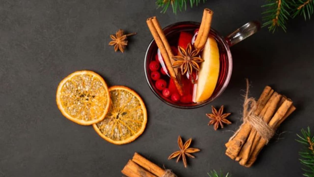 മഞ്ഞുകാലത്തെ ചര്മ്മ സംരക്ഷണം; കഴിക്കാം ഈ അഞ്ച് ഭക്ഷണങ്ങള്... മഞ്ഞുകാലത്തെ ചര്മ്മ സംരക്ഷണം; കഴിക്കാം ഈ അഞ്ച് ഭക്ഷണങ്ങള്...