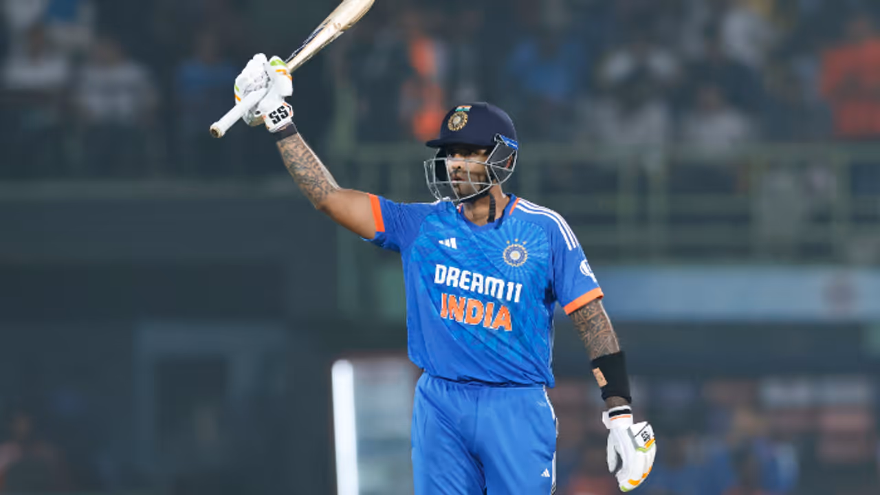 IND vs AUS T20 Series: ఉత్కంఠ పోరులో భారత్ ఘన విజయం .. ఆకాశమే హద్దుగా చెలరేగిన సూర్య.. IND vs AUS T20 Series: ఉత్కంఠ పోరులో భారత్ ఘన విజయం .. ఆకాశమే హద్దుగా చెలరేగిన సూర్య..