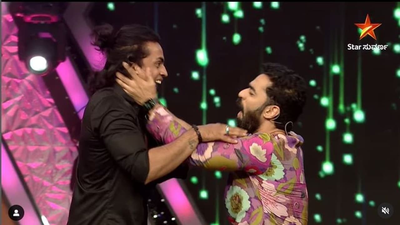 ಸುವರ್ಣ 'ಜಾಕ್ಪಾಟ್'ನಲ್ಲಿ ಶೈನ್ ಶೆಟ್ಟಿ ಕಿಶನ್ ರೊಮ್ಯಾಂಟಿಕ್ ಡಾನ್ಸ್; ಮಸ್ತ್ ಆಗಿದ್ಯಲ್ಲಾ ಎನ್ನುತ್ತಿರುವ ನೆಟ್ಟಿಗರು! ಸುವರ್ಣ 'ಜಾಕ್ಪಾಟ್'ನಲ್ಲಿ ಶೈನ್ ಶೆಟ್ಟಿ ಕಿಶನ್ ರೊಮ್ಯಾಂಟಿಕ್ ಡಾನ್ಸ್; ಮಸ್ತ್ ಆಗಿದ್ಯಲ್ಲಾ ಎನ್ನುತ್ತಿರುವ ನೆಟ್ಟಿಗರು!