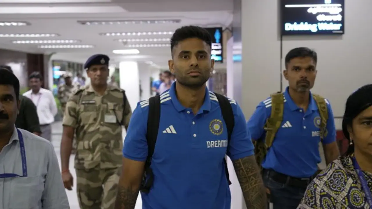 കാര്യവട്ടത്ത് റണ്ണൊഴുകും, ഒരുക്കങ്ങള് പൂര്ത്തിയായി, സഞ്ജു ഇല്ലാത്തത് നിരാശ; മഴ കളിക്കുമോ? കാര്യവട്ടത്ത് റണ്ണൊഴുകും, ഒരുക്കങ്ങള് പൂര്ത്തിയായി, സഞ്ജു ഇല്ലാത്തത് നിരാശ; മഴ കളിക്കുമോ?