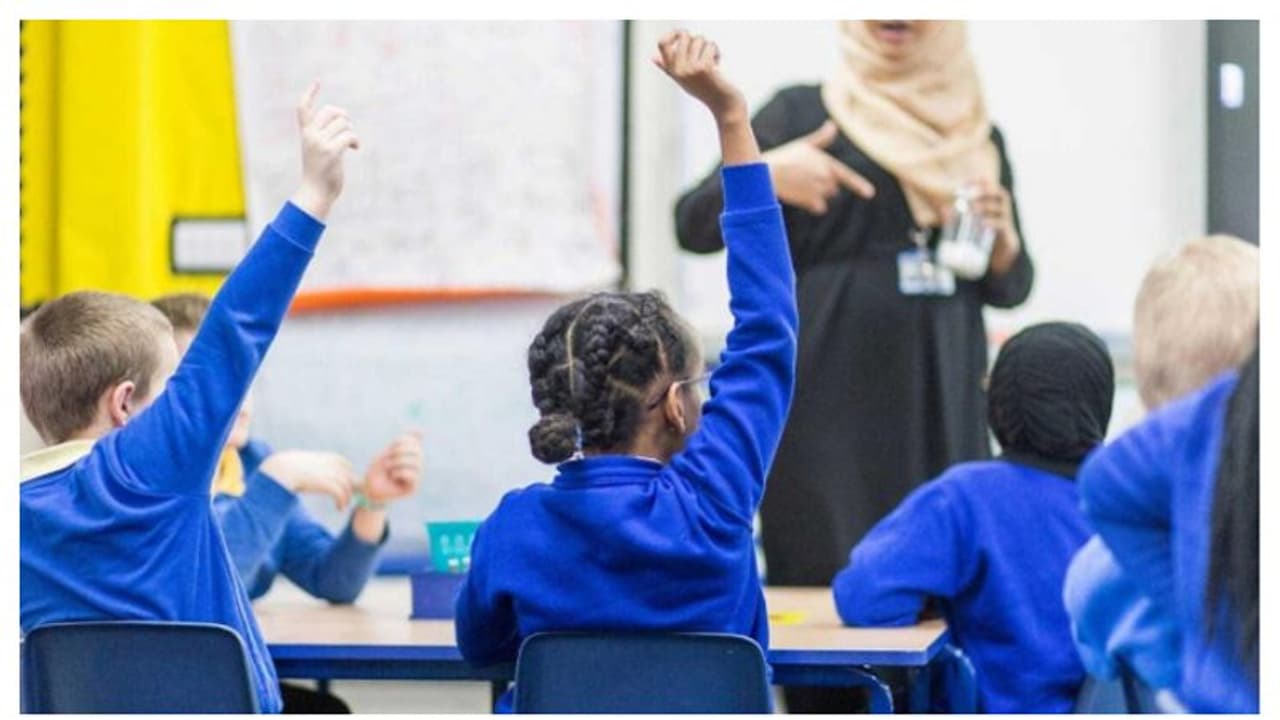 സ്‌കൂളുകള്‍ക്ക് മൂന്ന് ദിവസം തുടര്‍ച്ചയായ അവധി പ്രഖ്യാപിച്ചു; ദേശീയ ദിനം ആഘോഷമാക്കാൻ ഈ എമിറേറ്റ്