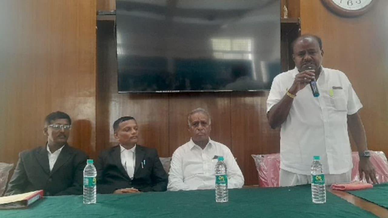 ಕನಕಪುರದಲ್ಲಿ ಎಸಿ ಕೋರ್ಟ್: ವಕೀಲರ ಹೋರಾಟಕ್ಕೆ ಮಾಜಿ ಸಿಎಂ ಕುಮಾರಸ್ವಾಮಿ ಬೆಂಬಲ