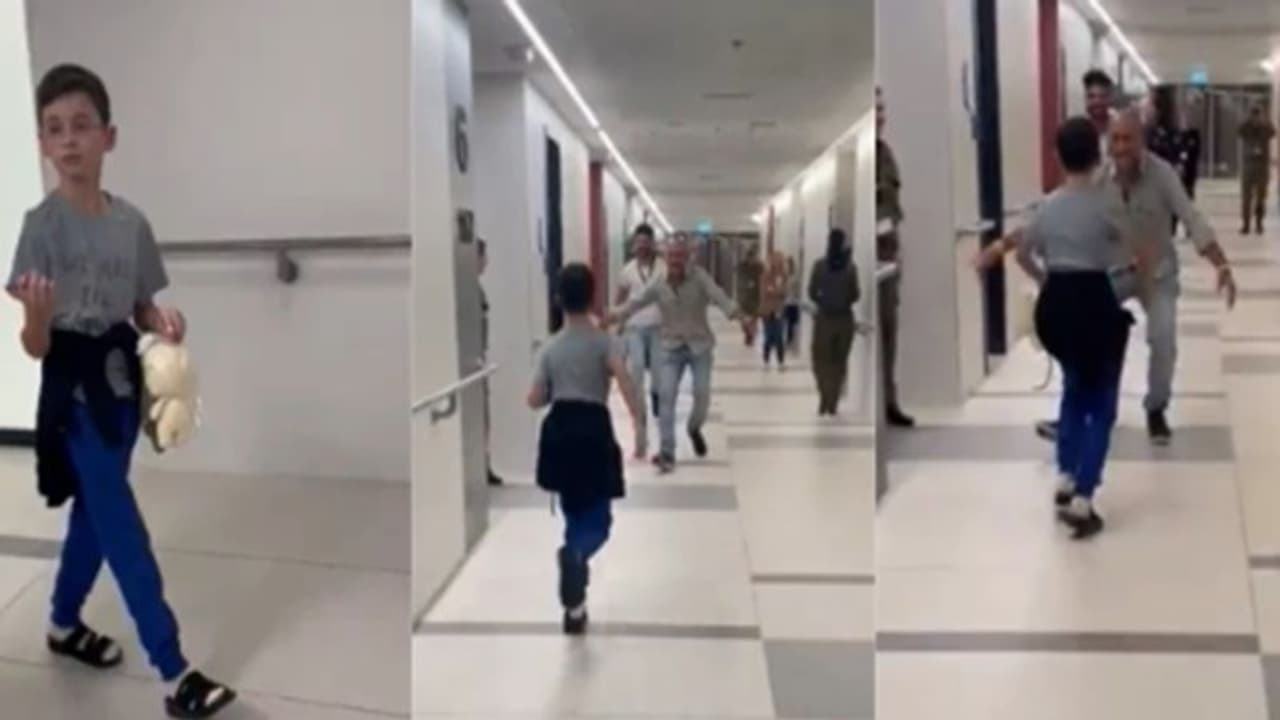 விடுவிக்கப்பட்ட இஸ்ரேல் சிறுவன்: குடும்பத்தை கண்டதும் துள்ளிக் குதித்து ஓடிய நெகிழ்ச்சி!