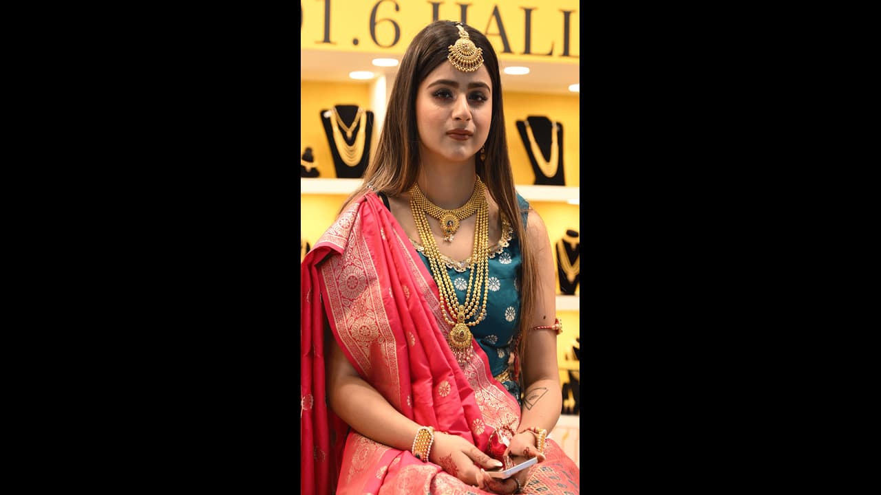 ಹೇಗಿದೆ ಇಂದು ನಿಮ್ಮ ನಗರದಲ್ಲಿ ಬೆಳ್ಳಿ ಬಂಗಾರದ ದರ ಹೇಗಿದೆ ಇಂದು ನಿಮ್ಮ ನಗರದಲ್ಲಿ ಬೆಳ್ಳಿ ಬಂಗಾರದ ದರ