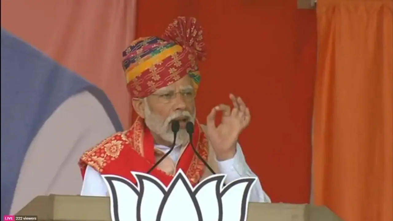 Narendra Modi..ఓటమి భయంతోనే కేసీఆర్ రెండు చోట్ల పోటీ: తూఫ్రాన్ సభలో నరేంద్ర మోడీ