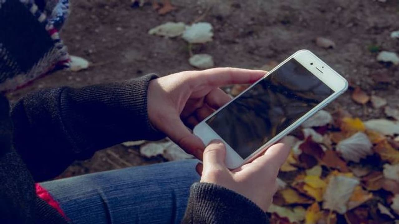 എന്ത് വിധിയിത്, വല്ലാത്ത ചതിയിത്; ഒരു കള്ളവും നടക്കില്ല, ഡേറ്റിംഗ് ആപ്പുകളിൽ ലൊക്കേഷൻ ട്രാക്കിംഗ് ടൂൾ? എന്ത് വിധിയിത്, വല്ലാത്ത ചതിയിത്; ഒരു കള്ളവും നടക്കില്ല, ഡേറ്റിംഗ് ആപ്പുകളിൽ ലൊക്കേഷൻ ട്രാക്കിംഗ് ടൂൾ?