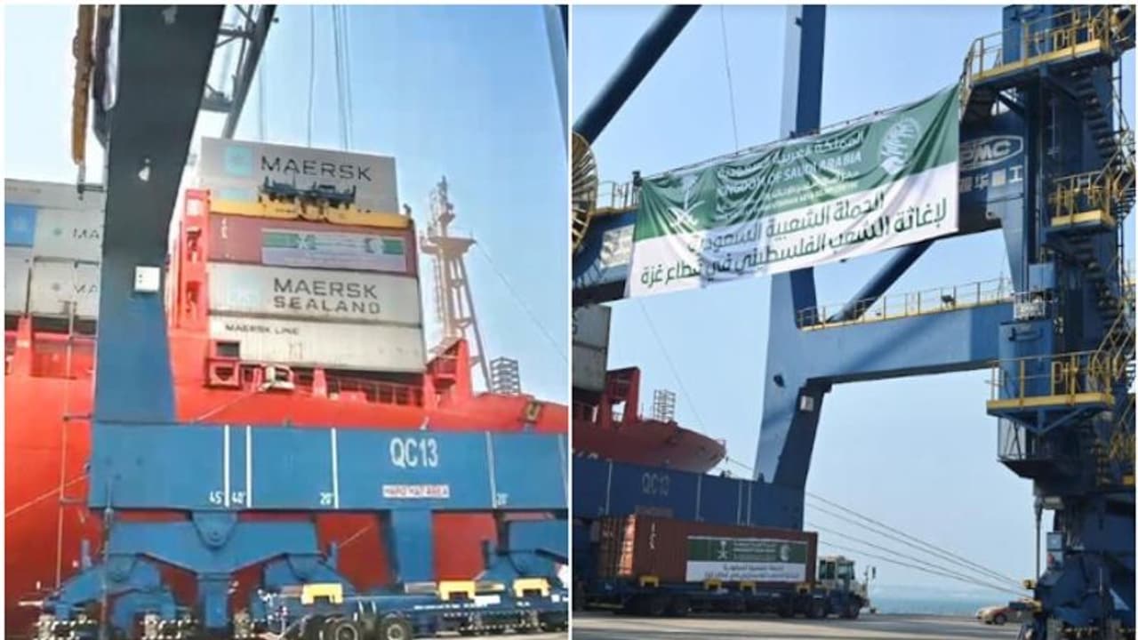 ഗാസക്ക് സഹായം; 58 കണ്ടെയ്നറുകളായി 890 ടൺ വസ്തുക്കൾ, രണ്ടാമത്തെ കപ്പൽ അയച്ച് സൗദി ഗാസക്ക് സഹായം; 58 കണ്ടെയ്നറുകളായി 890 ടൺ വസ്തുക്കൾ, രണ്ടാമത്തെ കപ്പൽ അയച്ച് സൗദി