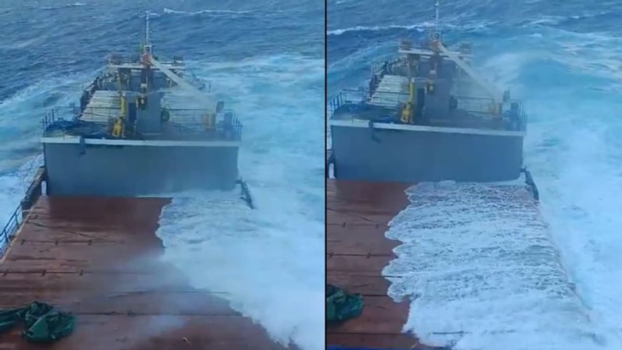4 Indian crew members among several missing after cargo ship sinks near Greece; dramatic video goes viral 4 Indian crew members among several missing after cargo ship sinks near Greece; dramatic video goes viral