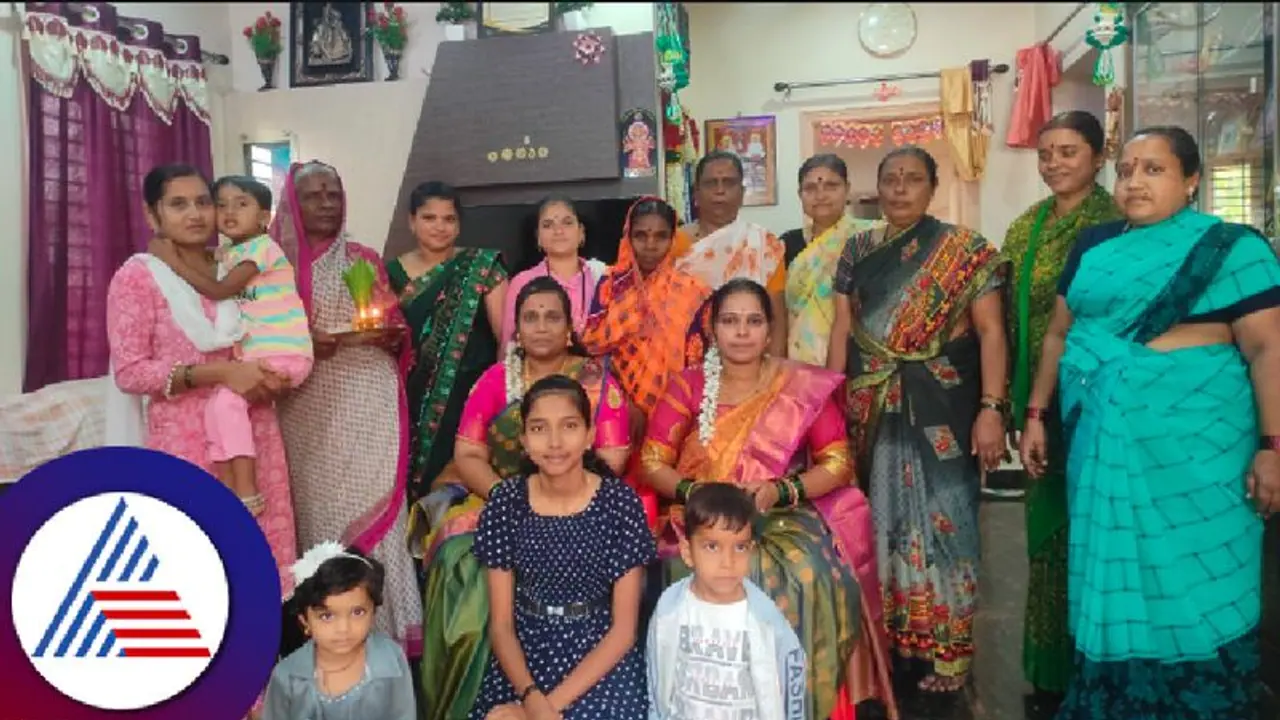 ಒಂಟಿ ಸೊಸೆಗೆ ಸೀರೆ ಉಡಿಸದಿದ್ರೆ ಕೇಡು ವದಂತಿ; ಸೀರೆ ಅಂಗಡಿಗೆ ಮುಗಿಬಿದ್ದ ಜನ! 