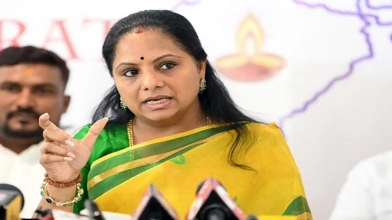 தெலங்கானா முன்னாள் முதல்வர் மகள் கவிதாவை திகார் சிறையில் கைது செய்தது சிபிஐ!