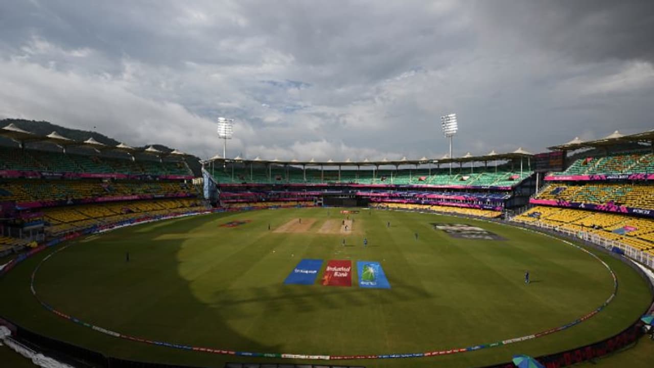 വിജയ് ഹസാരെ ഫൈനലില് ഹരിയാനയ്ക്ക് മികച്ച സ്കോര്; കിരീടപ്പോരില് രാജസ്ഥാന് പൊരുതുന്നു വിജയ് ഹസാരെ ഫൈനലില് ഹരിയാനയ്ക്ക് മികച്ച സ്കോര്; കിരീടപ്പോരില് രാജസ്ഥാന് പൊരുതുന്നു