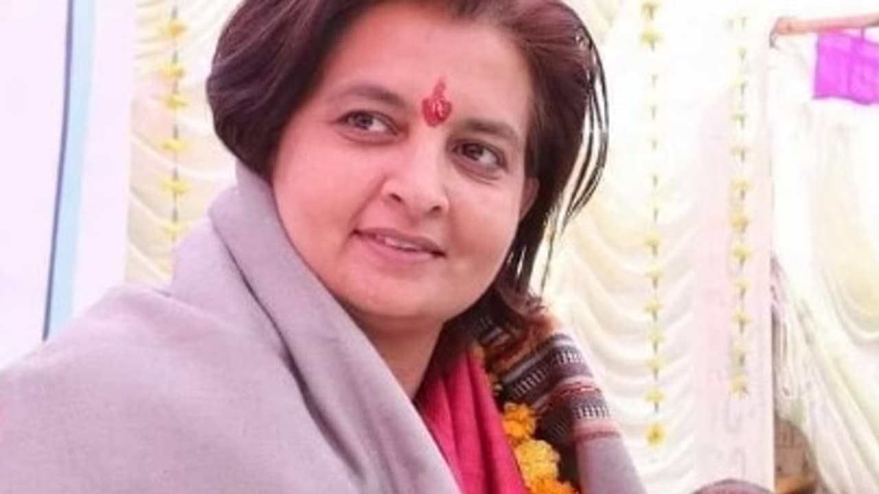 ഭരണഘടന ഭേദഗതി വേണം; ബിജെപി സ്ഥാനാർത്ഥിയുടെ പരാമർശം വിവാദത്തില്‍, വിമർശനവുമായി കോൺ​ഗ്രസ്