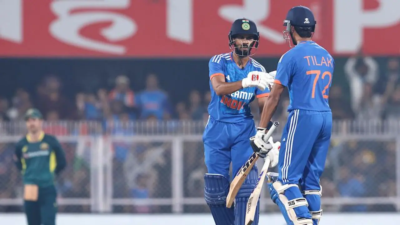 INDvAUS ಅಂತಿಮ ಟಿ20ಗೆ ಮಳೆ ಕಾಟ, ಬೆಂಗಳೂರಿನಲ್ಲಿ ಟಾಸ್ ಗೆದ್ದ ಆಸ್ಟ್ರೇಲಿಯಾ! INDvAUS ಅಂತಿಮ ಟಿ20ಗೆ ಮಳೆ ಕಾಟ, ಬೆಂಗಳೂರಿನಲ್ಲಿ ಟಾಸ್ ಗೆದ್ದ ಆಸ್ಟ್ರೇಲಿಯಾ!