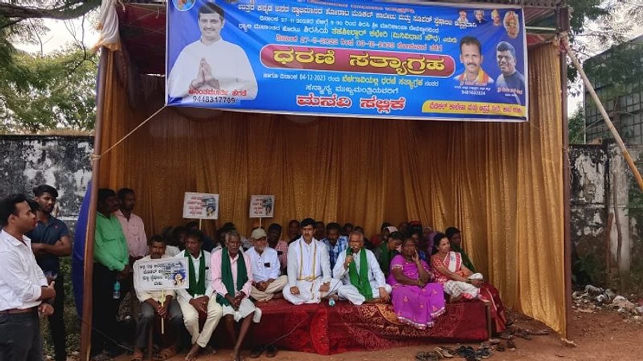 ಉತ್ತರಕನ್ನಡ: 2ನೇ ದಿನಕ್ಕೆ ಕಾಲಿಟ್ಟ ಮಲ್ಟಿ ಸ್ಪೆಷಾಲಿಟಿ ಆಸ್ಪತ್ರೆ ಧರಣಿ ಸತ್ಯಾಗ್ರಹ