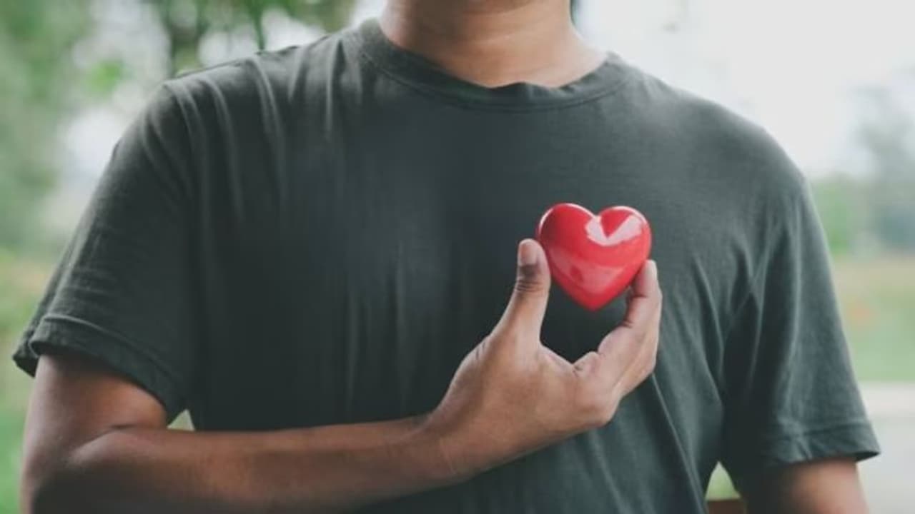 ഇവ കഴിച്ചോളൂ, ഹൃദയത്തെ സംരക്ഷിക്കാം ഇവ കഴിച്ചോളൂ, ഹൃദയത്തെ സംരക്ഷിക്കാം