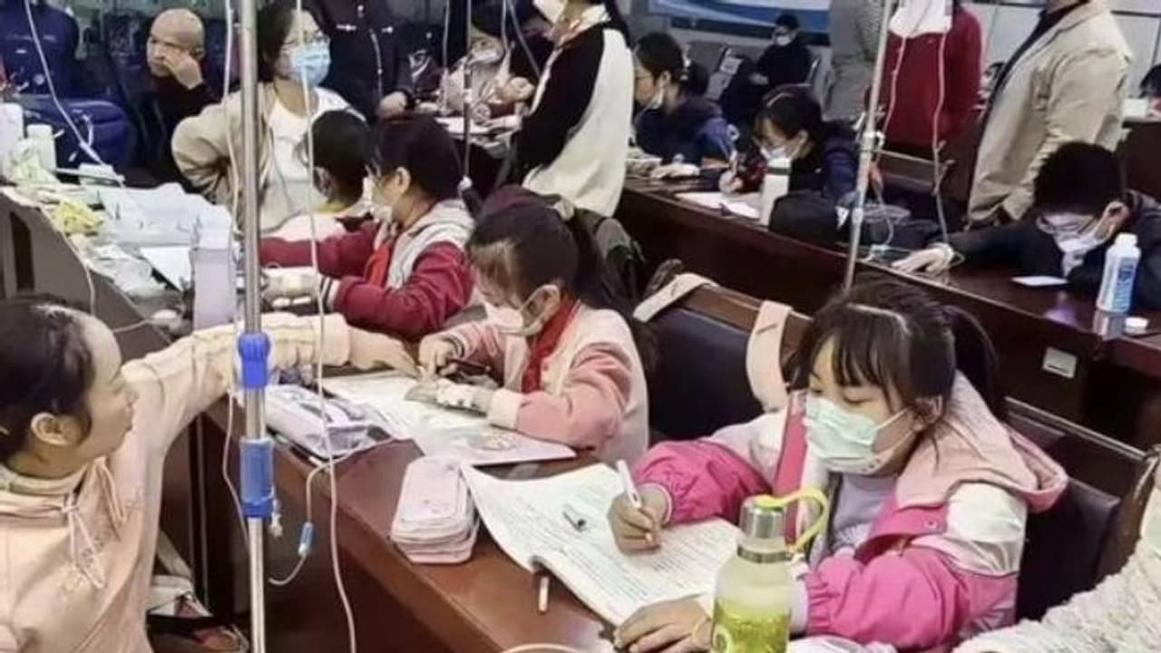 പടരുന്ന ന്യൂമോണിയ, ചൈനയിലെ ആശുപത്രികളിൽ കുട്ടികൾക്കായി 'ഹോംവർക്ക് സോൺ', എതിർത്തും പിന്തുണച്ചും സോഷ്യൽമീഡിയ