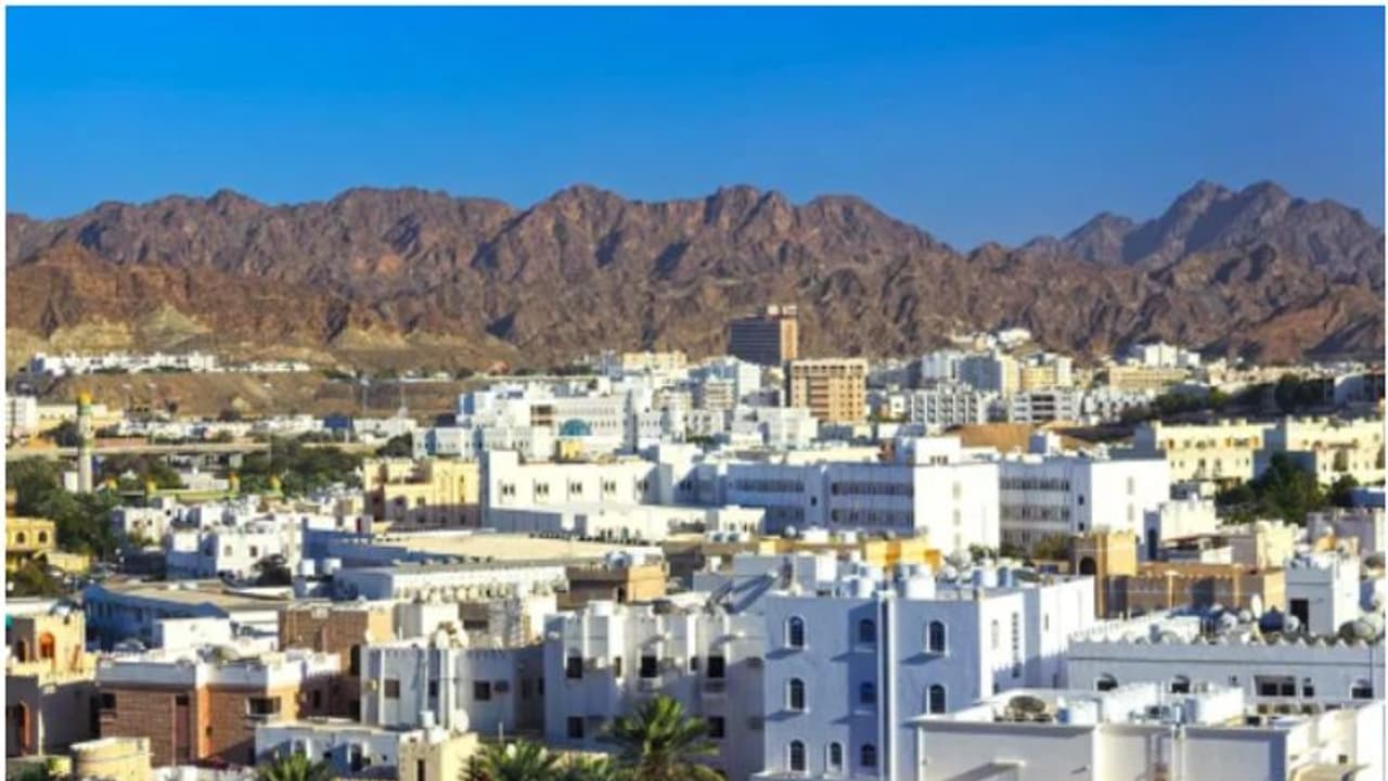 വാഹനമോടിക്കുന്നവരുടെ ശ്രദ്ധക്ക്; പ്രധാന അറിയിപ്പുമായി റോയൽ ഒമാൻ പൊലീസ് വാഹനമോടിക്കുന്നവരുടെ ശ്രദ്ധക്ക്; പ്രധാന അറിയിപ്പുമായി റോയൽ ഒമാൻ പൊലീസ്