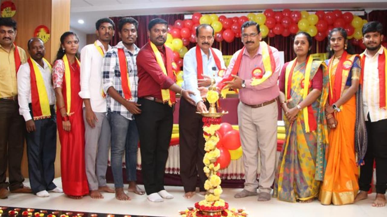 ಕನ್ನಡ ಹೃದಯ ಶ್ರೀಮಂತಿಕೆಯ ಭಾಷೆ ಧನಂಜಯ ಪಾಲಹಳ್ಲಿ ಕನ್ನಡ ಹೃದಯ ಶ್ರೀಮಂತಿಕೆಯ ಭಾಷೆ ಧನಂಜಯ ಪಾಲಹಳ್ಲಿ