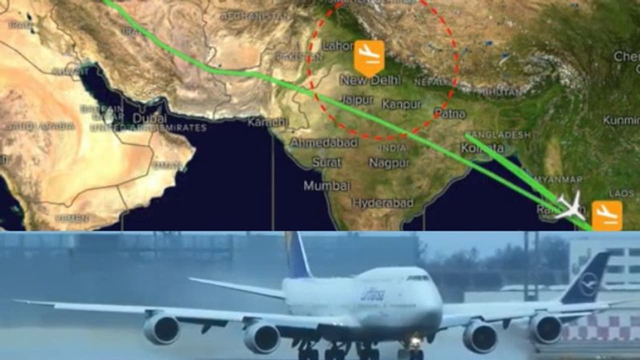 ഇതിനകത്താണോ ഇങ്ങനൊക്കെ? വിമാനത്തിന് എമർജൻസി ലാൻഡിങ്, കാരണം ഭാര്യയും ഭര്ത്താവും തമ്മിൽ പൊരിഞ്ഞ അടി ഇതിനകത്താണോ ഇങ്ങനൊക്കെ? വിമാനത്തിന് എമർജൻസി ലാൻഡിങ്, കാരണം ഭാര്യയും ഭര്ത്താവും തമ്മിൽ പൊരിഞ്ഞ അടി