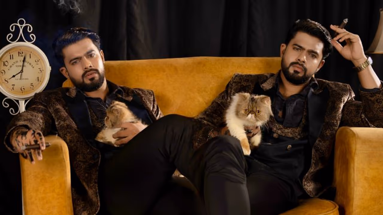 'അല്ലാ ഇത് നമ്മുടെ കല്യാണിയുടെ കിരൺ അല്ലിയോ..'; ബോസ് ലുക്കിൽ മാസായി നലീഫ്, ചിത്രങ്ങൾ 'അല്ലാ ഇത് നമ്മുടെ കല്യാണിയുടെ കിരൺ അല്ലിയോ..'; ബോസ് ലുക്കിൽ മാസായി നലീഫ്, ചിത്രങ്ങൾ