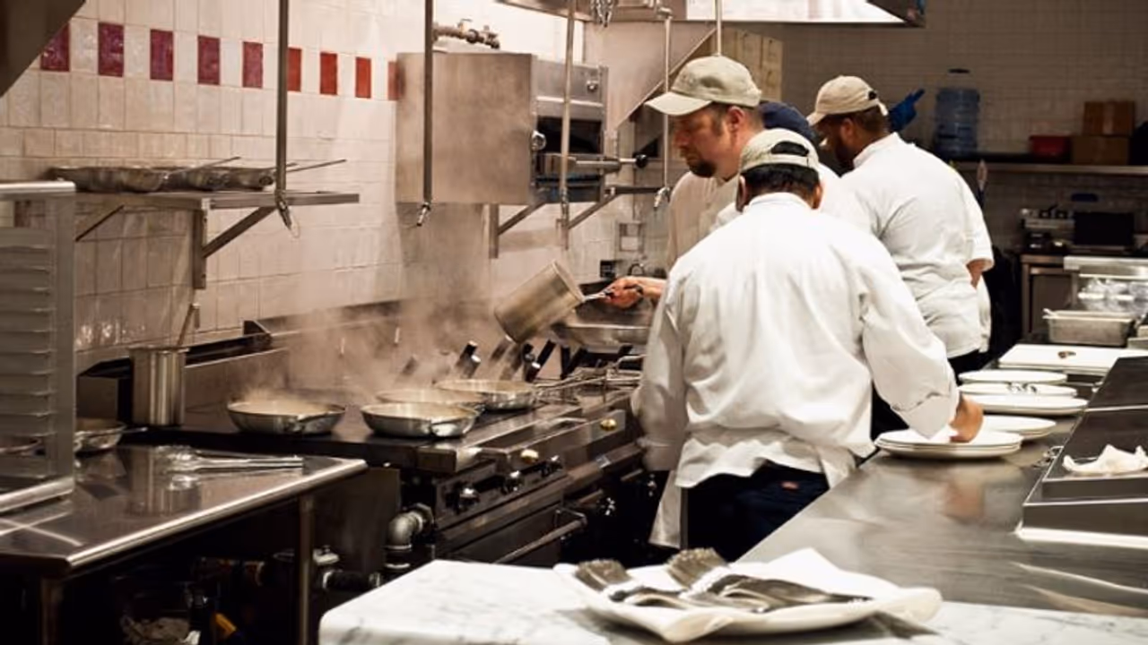 സര്ക്കാര് സ്ഥാപനത്തില് സ്ഥിരം കുക്ക് ഒഴിവുകള്; ശമ്പളം 35,700 വരെ, ഇപ്പോൾ അപേക്ഷിക്കാം സര്ക്കാര് സ്ഥാപനത്തില് സ്ഥിരം കുക്ക് ഒഴിവുകള്; ശമ്പളം 35,700 വരെ, ഇപ്പോൾ അപേക്ഷിക്കാം