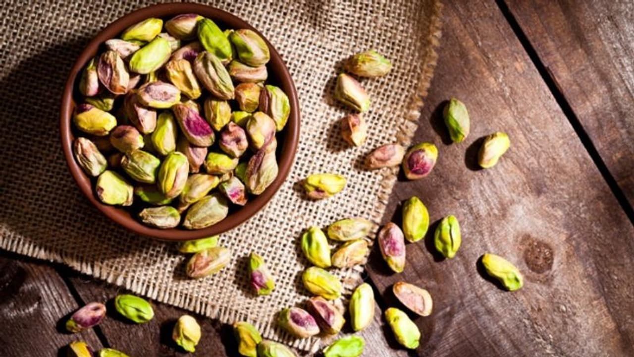 പ്രാതലിനും അത്താഴത്തിനും അര മണിക്കൂർ മുമ്പ് പിസ്ത കഴിച്ചോളൂ, കാരണം 