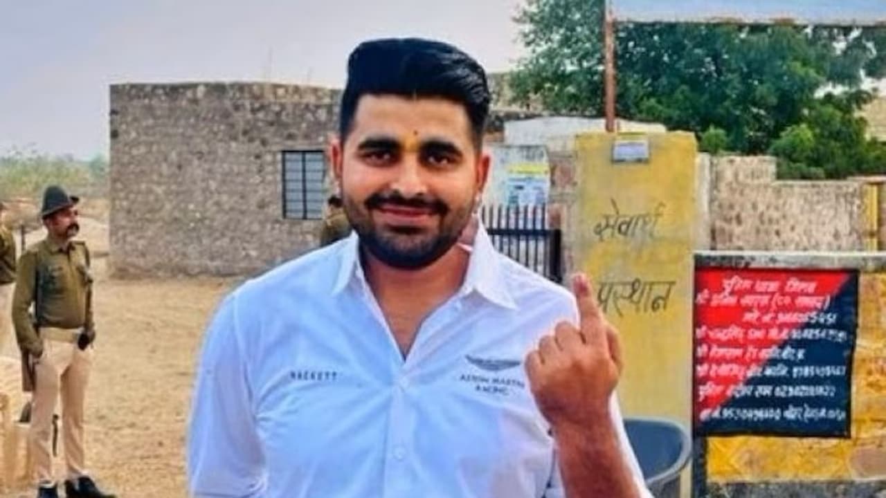 Rajasthan Assembly Election Results: దిగ్గజాలకు చెక్.. షియో స్థానంలో లీడ్ లో 26 ఏళ్ల స్వతంత్ర అభ్యర్థి Rajasthan Assembly Election Results: దిగ్గజాలకు చెక్.. షియో స్థానంలో లీడ్ లో 26 ఏళ్ల స్వతంత్ర అభ్యర్థి