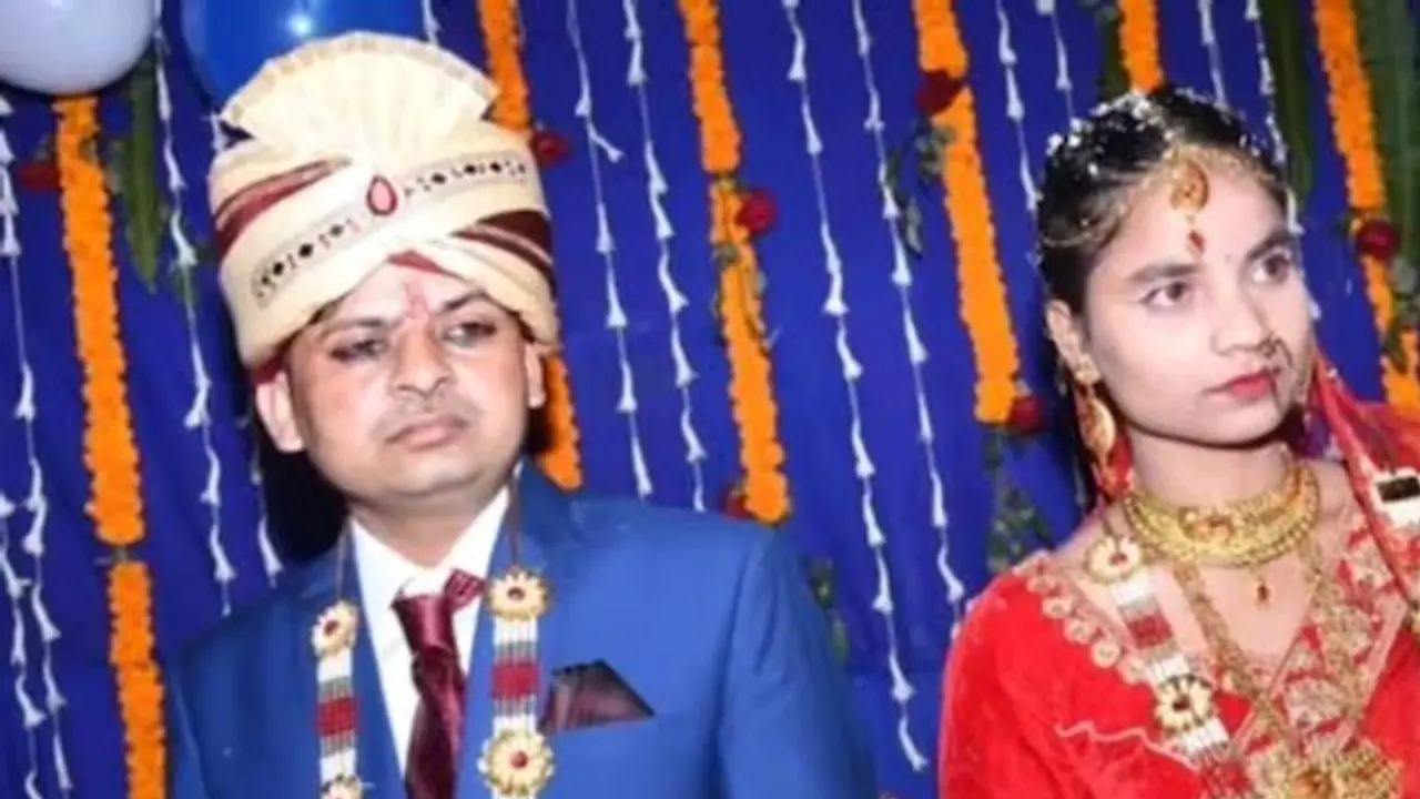 ವರನೊಂದಿಗೆ ಹಾರ ಬದಲಿಸಿ ಲವರ್ ಜೊತೆ ವಧು ಎಸ್ಕೇಪ್ : ಮತ್ತೊಂದು ಹುಡುಗಿಗೆ ತಾಳಿ ಕಟ್ಟಿದ ವರ