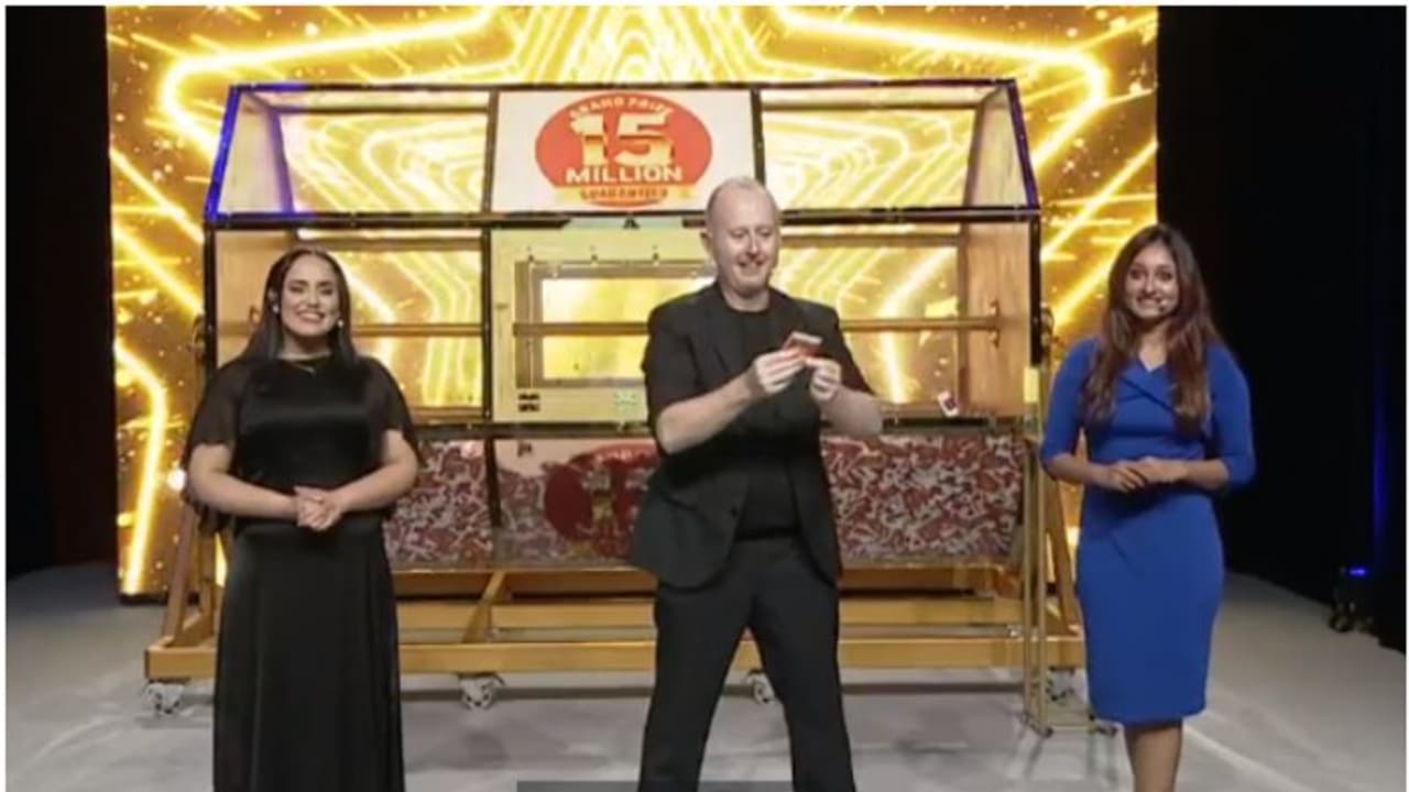 ഇതാണ് ഭാഗ്യം! 33 കോടിയുടെ സ്വപ്ന സമ്മാനം പ്രവാസി ഇന്ത്യക്കാരന്; ഒമ്പത് സമ്മാനങ്ങളും ഇന്ത്യക്കാർക്ക് ഇതാണ് ഭാഗ്യം! 33 കോടിയുടെ സ്വപ്ന സമ്മാനം പ്രവാസി ഇന്ത്യക്കാരന്; ഒമ്പത് സമ്മാനങ്ങളും ഇന്ത്യക്കാർക്ക്