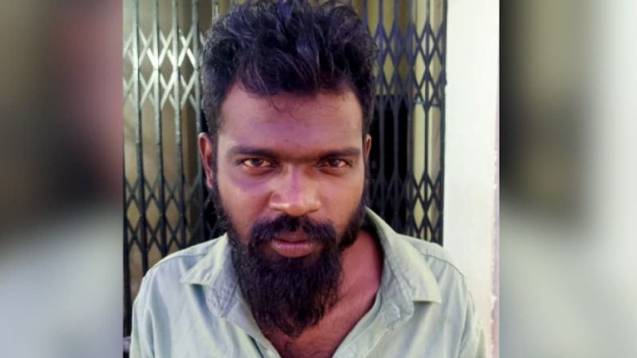 കാപ്പാ ചുമത്തി നാടുകടത്തി, 'നൈസായി' തിരിച്ചെത്തിയ ഗുണ്ടാ നേതാവ് വീണ്ടും പൊലീസ് പിടിയിൽ കാപ്പാ ചുമത്തി നാടുകടത്തി, 'നൈസായി' തിരിച്ചെത്തിയ ഗുണ്ടാ നേതാവ് വീണ്ടും പൊലീസ് പിടിയിൽ