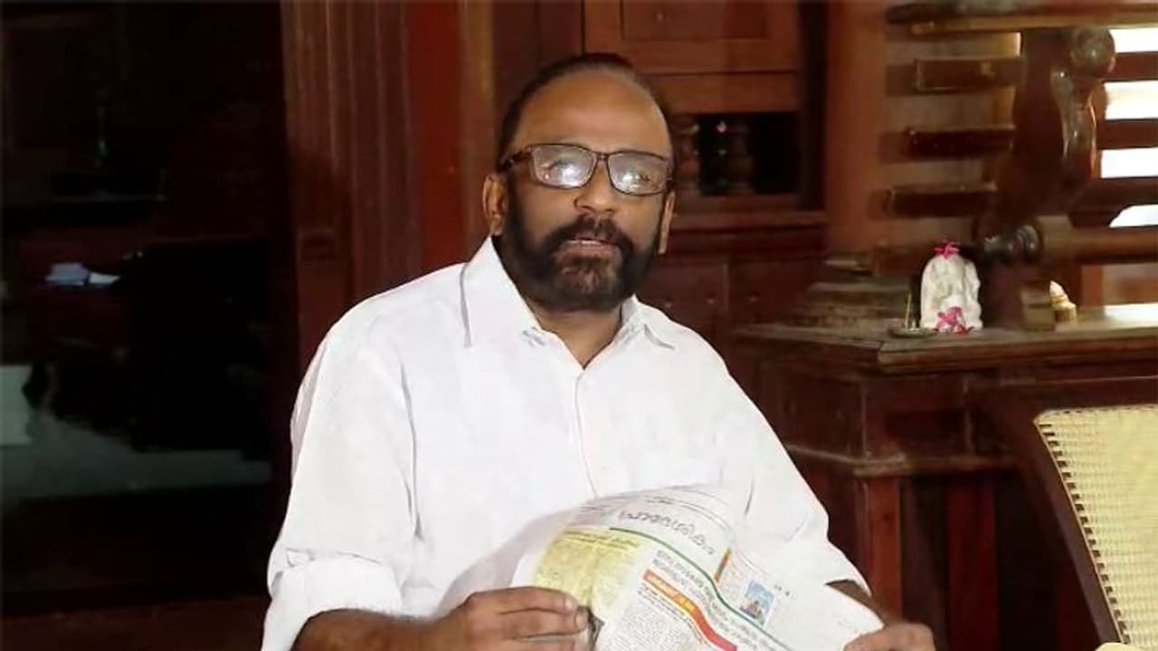 2021 ൽ കോണ്‍ഗ്രസിന്‍റെ പ്രാഥമിക അംഗത്വം രാജിവച്ചതാണ്,പിന്നെ എന്ത് പുറത്താക്കലാണിതെന്ന് എവി ഗോപിനാഥ്