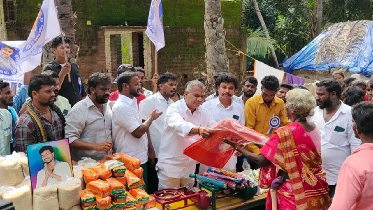 Vijay: 2026ல் தளபதியை தமிழகத்தின் முதல்வராக்குவோம்; தொண்டர்கள் மத்தியில் புஸ்ஸி ஆனந்த் சபதம்