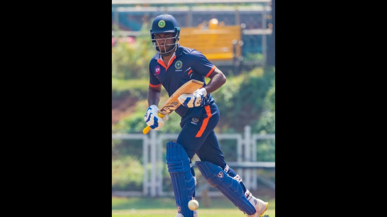 സഞ്ജു പറക്കുമോ അതോ കളിക്കുമോ? വിജയ് ഹസാരെ ക്വാര്ട്ടറില് കേരളത്തെ കാത്തിരിക്കുന്നത് കനത്ത തിരിച്ചടി? സഞ്ജു പറക്കുമോ അതോ കളിക്കുമോ? വിജയ് ഹസാരെ ക്വാര്ട്ടറില് കേരളത്തെ കാത്തിരിക്കുന്നത് കനത്ത തിരിച്ചടി?