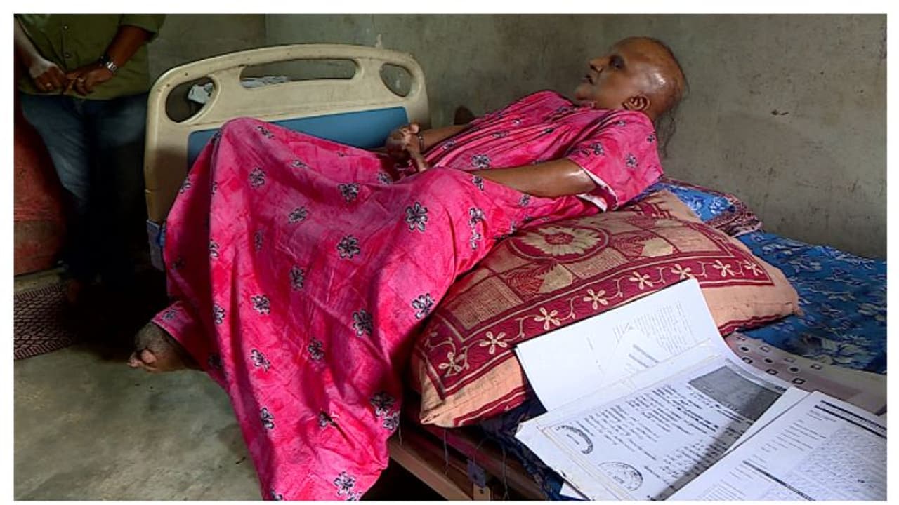 പൂർണമായി കൈവിരലുകളില്ല; ഇടപെട്ട് അധികൃതർ, ജോസിമോൾക്ക് ആധാറിന് വഴിയൊരുങ്ങുന്നു 