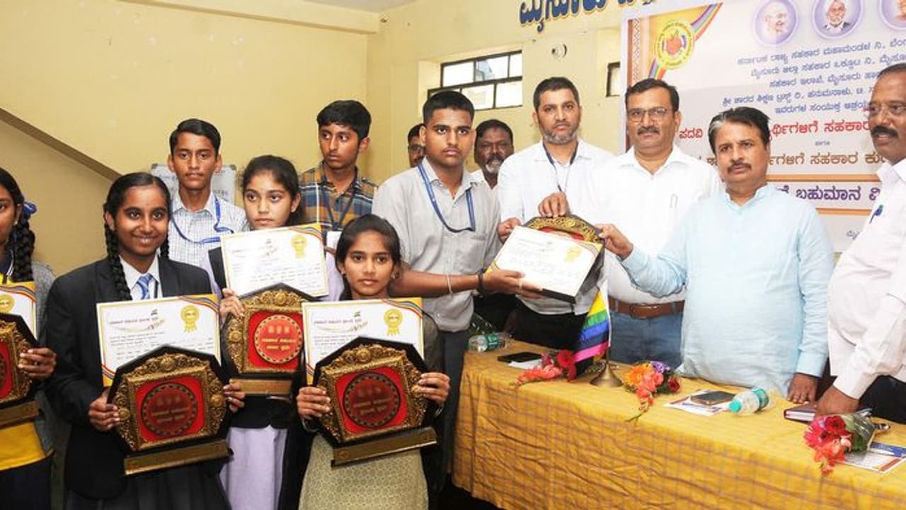 ಸಹಕಾರ ಕ್ಷೇತ್ರದಲ್ಲಿ ಯುವಜನರಿಗೆ ಅಪಾರ ಅವಕಾಶವಿದೆ ಸಹಕಾರ ಕ್ಷೇತ್ರದಲ್ಲಿ ಯುವಜನರಿಗೆ ಅಪಾರ ಅವಕಾಶವಿದೆ