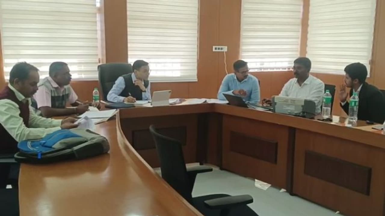 ಚಿಕ್ಕಮಗಳೂರು: ವಕೀಲ ಪ್ರೀತಂ ಮೇಲಿನ ಹಲ್ಲೆ, ಸಿಐಡಿ ತನಿಖೆ ಚುರುಕು ಚಿಕ್ಕಮಗಳೂರು: ವಕೀಲ ಪ್ರೀತಂ ಮೇಲಿನ ಹಲ್ಲೆ, ಸಿಐಡಿ ತನಿಖೆ ಚುರುಕು