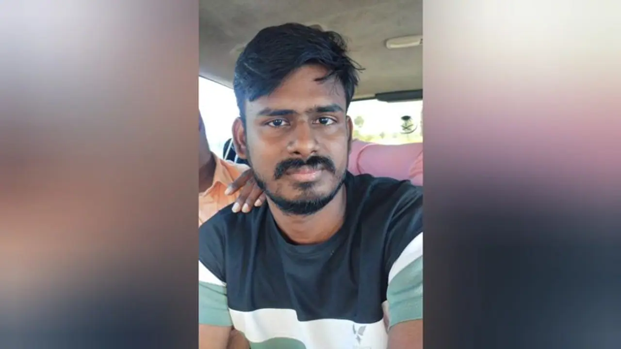 Inba Track Arrested: அளவில்லாமல் பேசிய ஆபாச யூடியூபர்; தலையில் தட்டி இழுத்துச் சென்ற சைபர் கிரைம் போலீஸ்