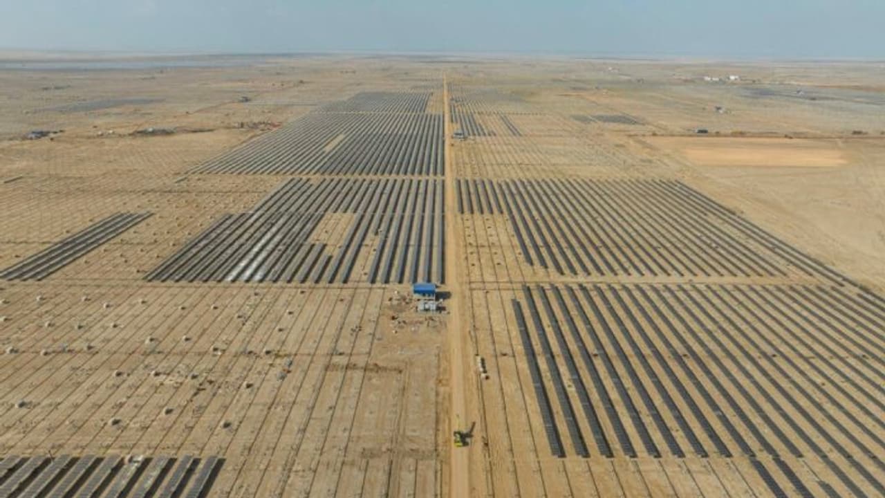 உலகிலேயே பெரிய Green Park.. விண்வெளியில் இருந்து பார்த்தாலும் தெரியுமாம் அதானி பகிர்ந்த புகைப்படம் வைரல்!